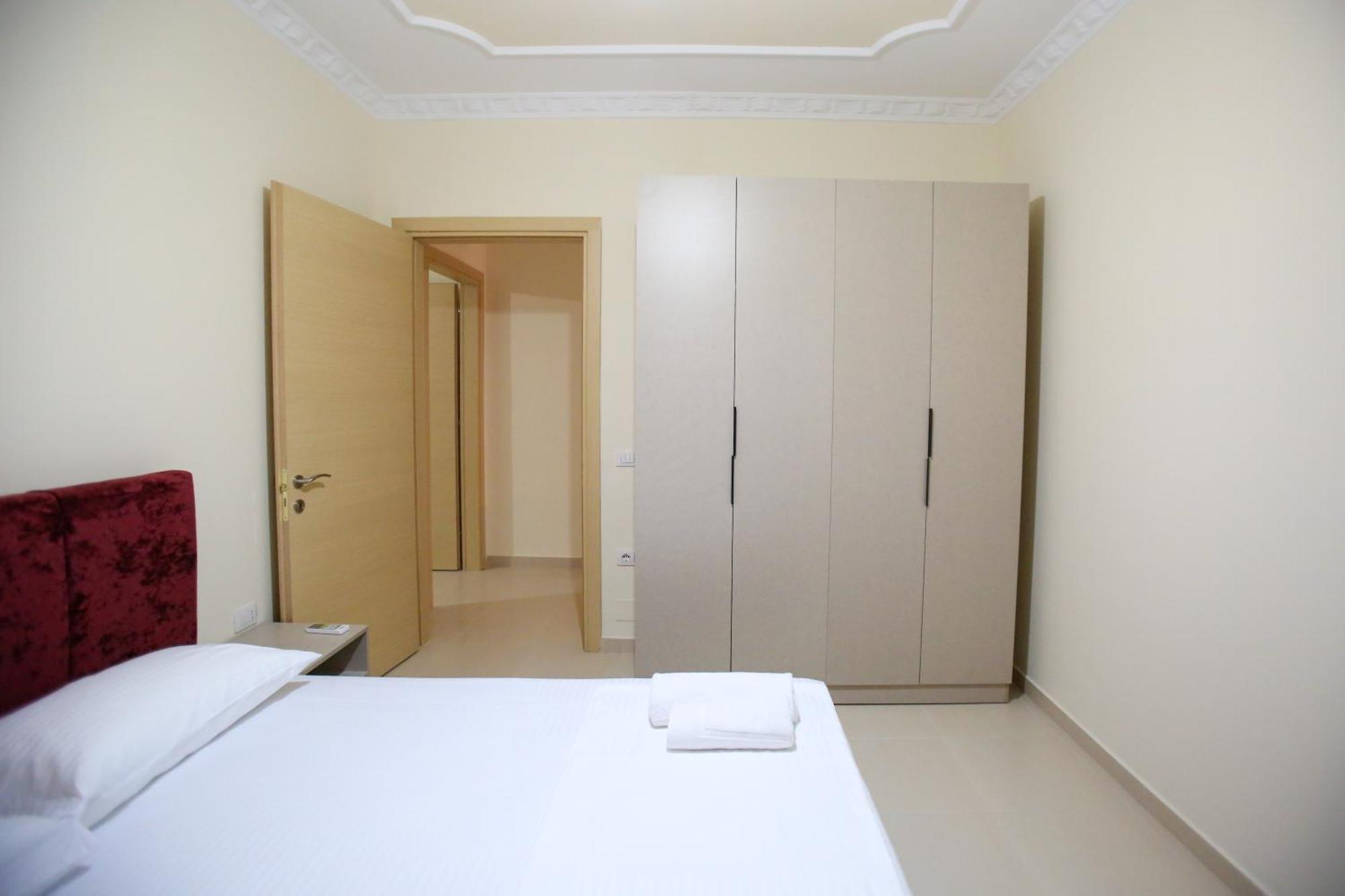 Oasis Residence Vlorë エクステリア 写真