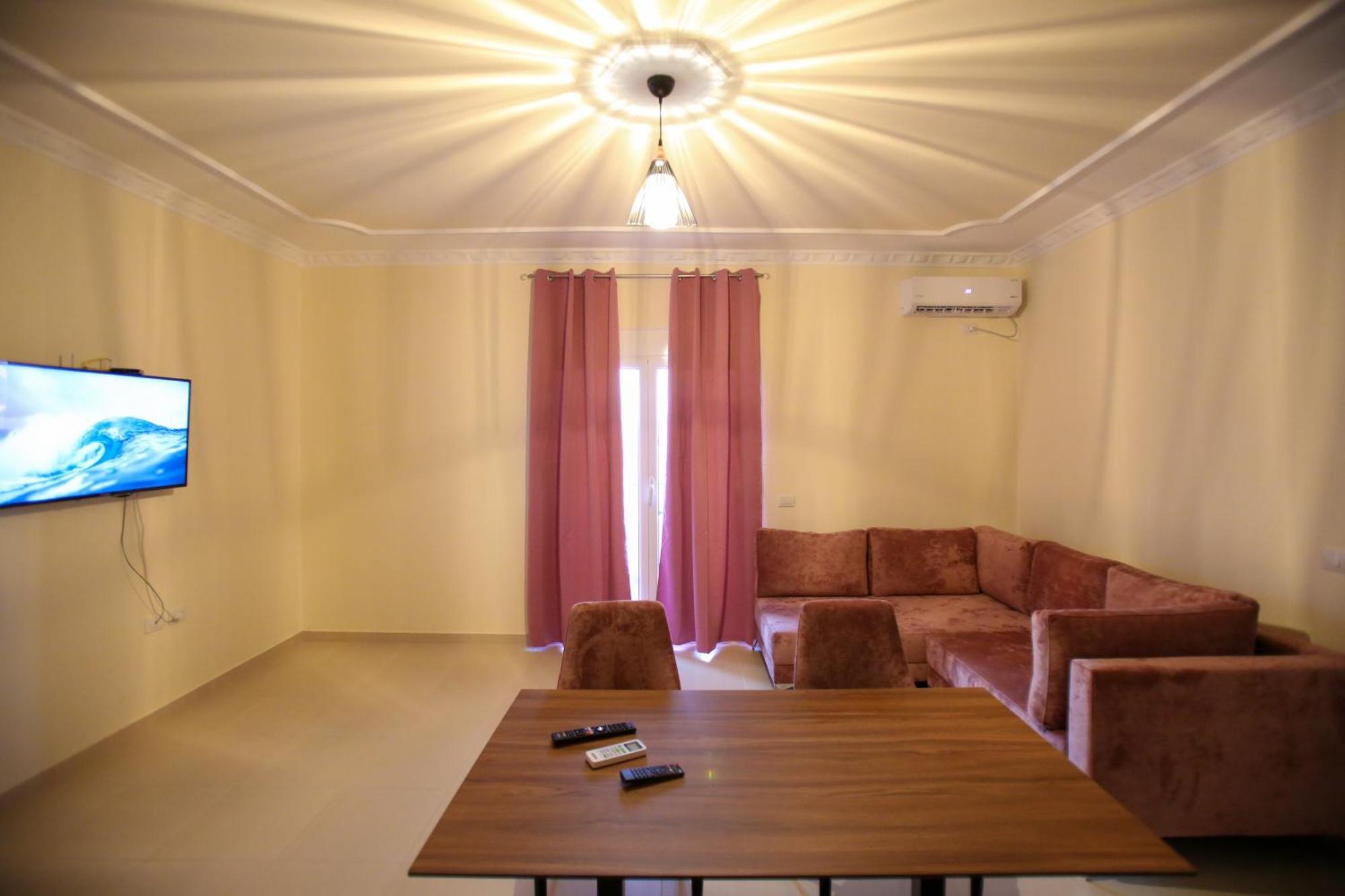 Oasis Residence Vlorë エクステリア 写真