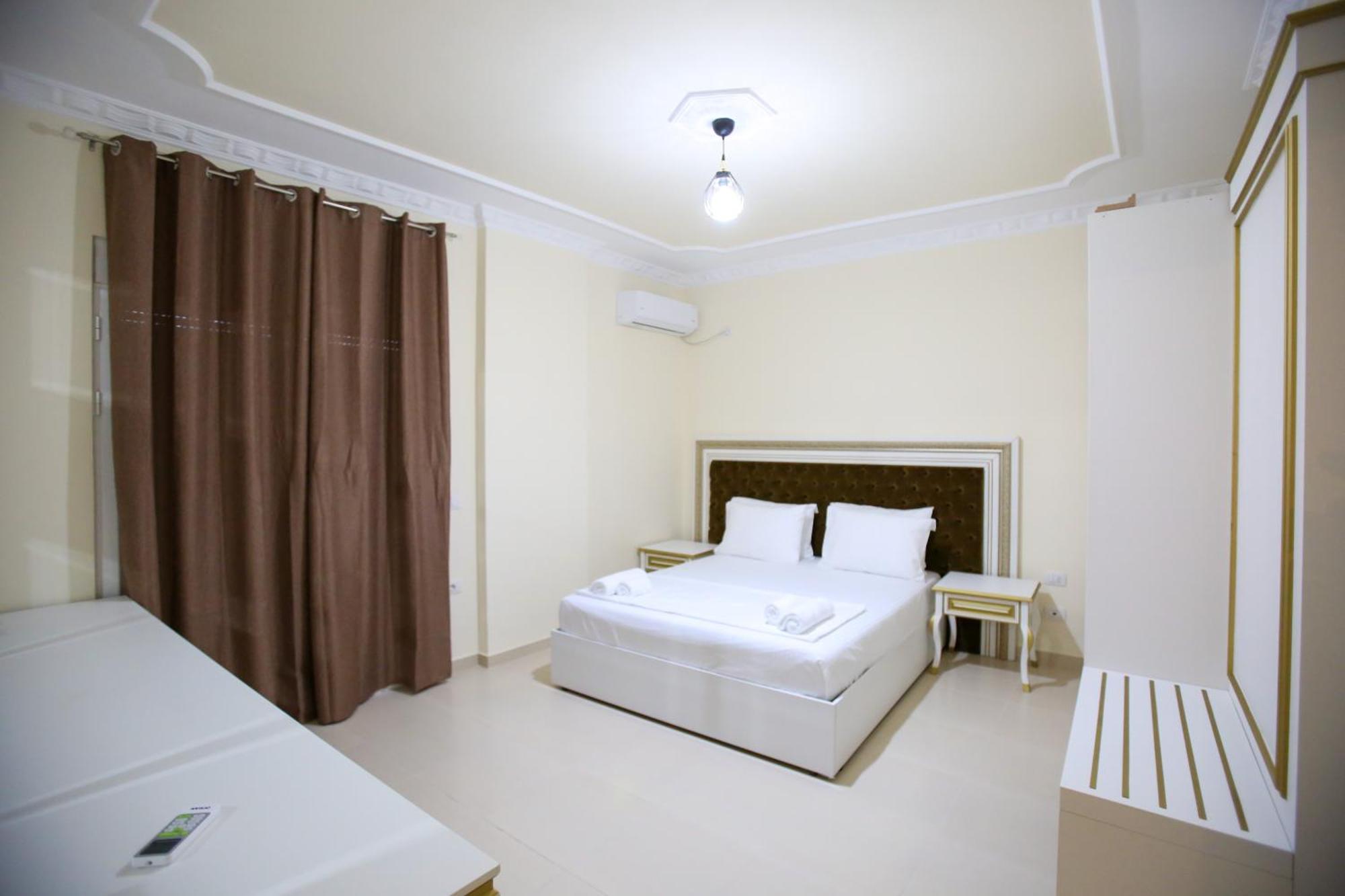 Oasis Residence Vlorë エクステリア 写真